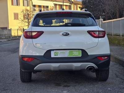 Kia Stonic 1.4i 100 CV Urban NEOPATENTATI Bianco usata Cava Manara
