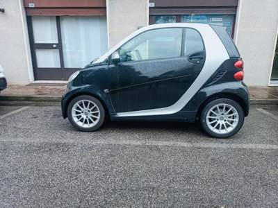 Smart ForTwo MHD Coupe White Tailor Made Nero usata Villasanta