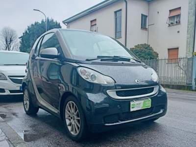 Smart ForTwo MHD Coupe White Tailor Made Nero usata Villasanta