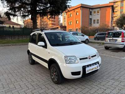 Fiat Panda 1.3 mjt ---4x4--- 75cv---- 4 POSTI Bianco usata Torino