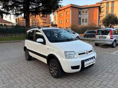 Fiat Panda 1.3 mjt ---4x4--- 75cv---- 4 POSTI Bianco usata Torino