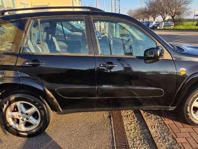 Toyota RAV4 RAV4 2.0 Tdi D-4D cat 5 porte Sol Nero usata Rovato
