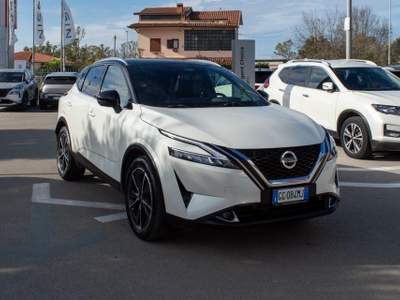 Nissan Qashqai MHEV 140 CV Tekna ( Autocarro ) Bianco usata Fondi