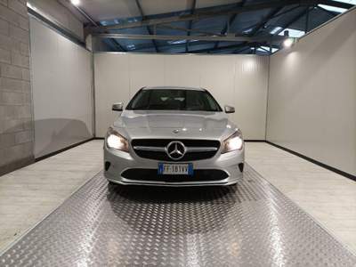 Mercedes-Benz CLA d S.W. Automatic Executive Argento usata Magenta