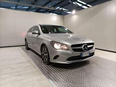 Mercedes-Benz CLA d S.W. Automatic Executive Argento usata Magenta