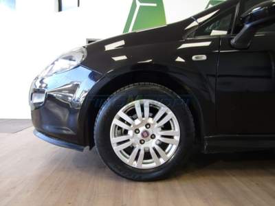 Fiat Grande Punto 1.4 5 porte 77 CVEasyPower GPL - NEOPATENTATI Nero usata Fino Mornasco