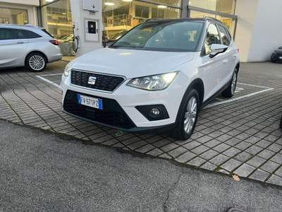 Seat Arona 1.6 TDI 95 CV Style Bianco usata SAN GIORGIO PIACENTINO