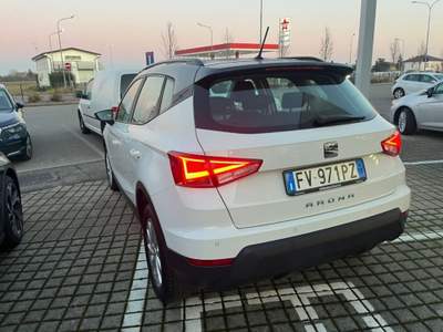 Seat Arona 1.6 TDI 95 CV Style Bianco usata SAN GIORGIO PIACENTINO