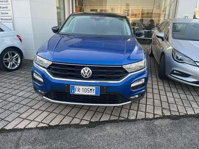 Volkswagen T-Roc 1.0 TSI 115 CV Style BlueMotion Technology Blu/Azzurro usata SAN GIORGIO PIACENTINO