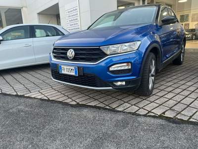Volkswagen T-Roc 1.0 TSI 115 CV Style BlueMotion Technology Blu/Azzurro usata SAN GIORGIO PIACENTINO