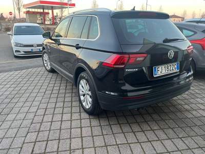 Volkswagen Tiguan 2.0 TDI SCR DSG Business BlueMotion Technology Nero usata SAN GIORGIO PIACENTINO
