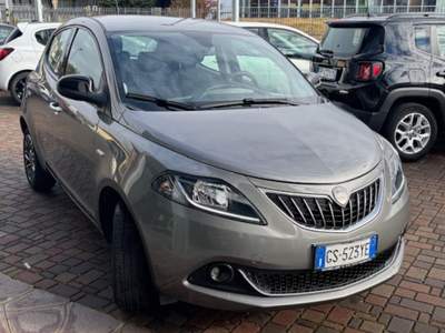 Lancia Ypsilon 1.0 FireFly 5 porte S&S Hybrid Platino Grigio usata Guarene