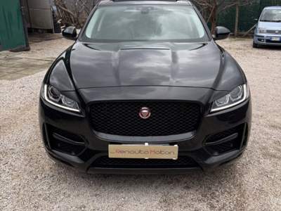 Jaguar F-Pace 2.0 D 180 CV AWD aut. R-Sport Nero usata Vico Equense