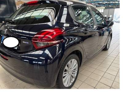 Peugeot 208 BlueHDi 75 5 porte Allure Blu/Azzurro usata Cassino