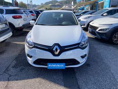 Renault Clio TCe 12V 90 CV GPL 5 porte Moschino Intens Bianco usata Pozzuoli