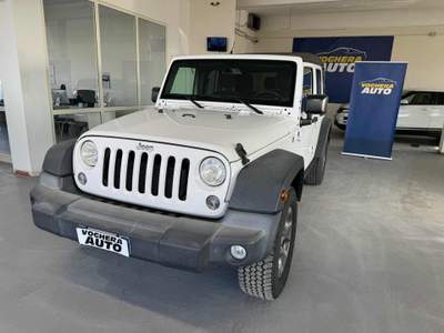 Jeep Wrangler Unlimited 2.8 CRD DPF Rubicon Auto Bianco usata Rivanazzano Terme