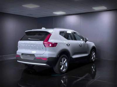 Volvo XC40 T2 automatico Essential Prezzo REALE Grigio usata Castelletto Sopra Ticino