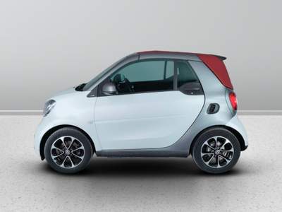 Smart ForTwo III 2015 Cabrio -  Cabrio 1.0 Passion 71cv twinam Bianco usata Mosciano Sant'Angelo
