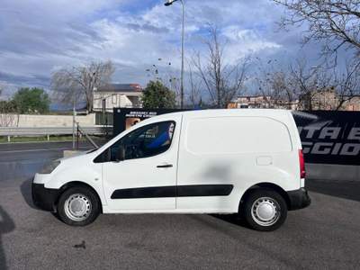 Peugeot Partner 1.6 HDi 90CV FAP L1 2 posti Furgone Bianco usata Nola