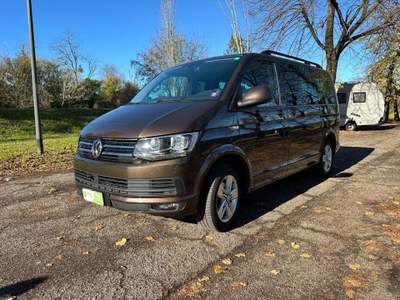 Volkswagen Caravelle 2.0 TDI 150CV DSG  TRENDLINE - IVA ESPOSTA - Marrone usata MILANO