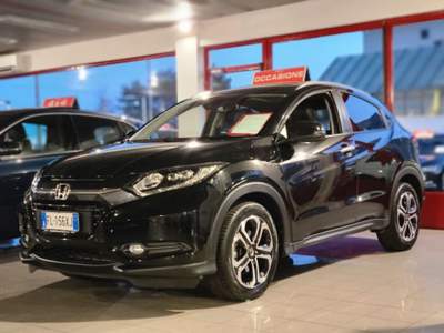 Honda HR-V 1.5 i-VTEC CVT Executive Navi ADAS Nero usata Magenta