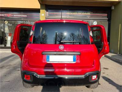 Fiat Panda 1.0 Cross Hybrid Rosso usata Cantù