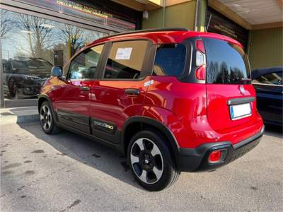 Fiat Panda 1.0 Cross Hybrid Rosso usata Cantù