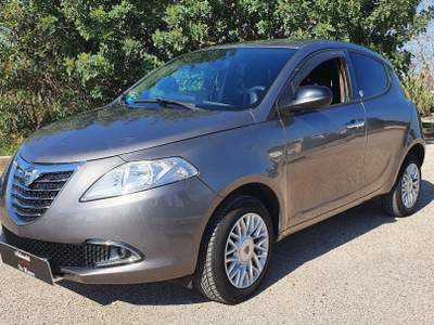 Lancia Ypsilon 0.9 Twinair 85 CV 5 porte Metano Ecochic Gold Grigio usata Sava