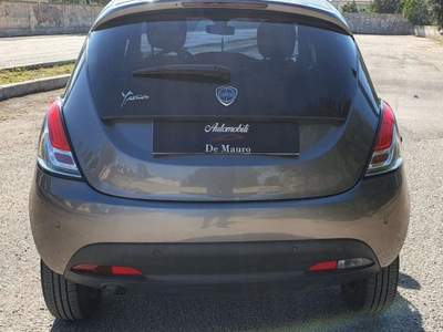 Lancia Ypsilon 0.9 Twinair 85 CV 5 porte Metano Ecochic Gold Grigio usata Sava