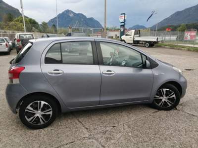 Toyota Yaris 1.0 5 porte Sol GPL Nero usata Tolmezzo