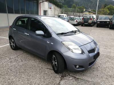 Toyota Yaris 1.0 5 porte Sol GPL Nero usata Tolmezzo
