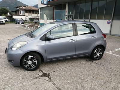 Toyota Yaris 1.0 5 porte Sol GPL Nero usata Tolmezzo