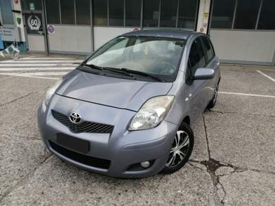 Toyota Yaris 1.0 5 porte Sol GPL Nero usata Tolmezzo