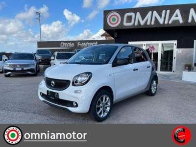 Smart ForFour  Bianco usata Terracina