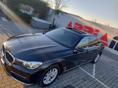 BMW Serie 7 730Ld Ld xDrive Luxury "PERFETTA PER NCC" Nero usata Ciampino