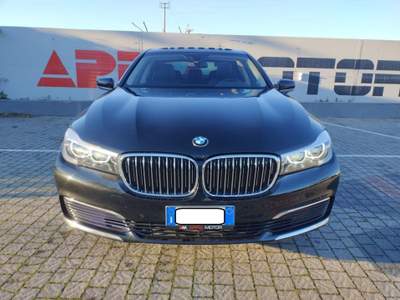 BMW Serie 7 730Ld Ld xDrive Luxury "PERFETTA PER NCC" Nero usata Ciampino