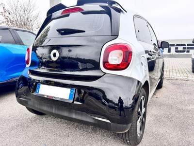 Smart ForFour 70 1.0 Passion Nero usata Ciampino