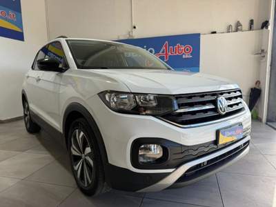 Volkswagen T-Cross 1.6 TDI SCR Style BMT Bianco usata ADRANO