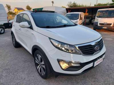 Kia Sportage 2.0 CRDI VGT AWD Class Bianco usata Grottaminarda