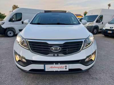 Kia Sportage 2.0 CRDI VGT AWD Class Bianco usata Grottaminarda