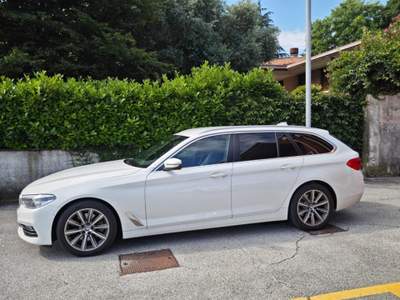 BMW Serie 5 520d d aut. Touring Business Bianco usata Tezze sul Brenta