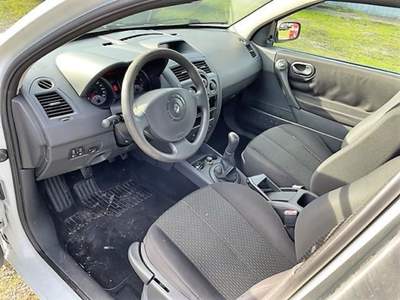 Renault Mégane 1.4 16V 5p. Confort Authentique Bianco usata Lamporecchio