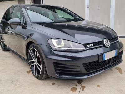 Volkswagen Golf 2.0 TDI DSG 5p. BlueMotion Technology Nero usata Maser