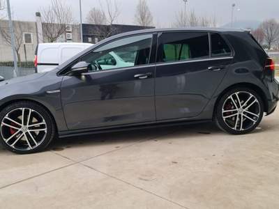 Volkswagen Golf 2.0 TDI DSG 5p. BlueMotion Technology Nero usata Maser