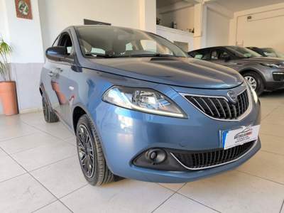Lancia Ypsilon 1.0 FireFly 5 porte S&S Hybrid Gold Blu/Azzurro usata Nicosia