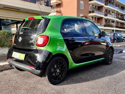 Smart ForFour electric drive Passion, FINANZIABILE Nero usata Roma