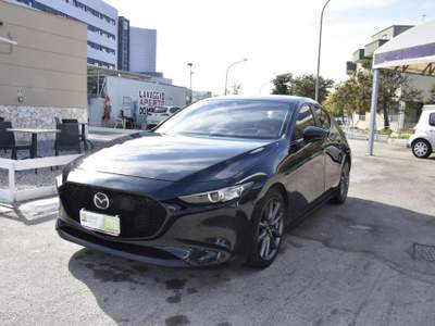 Mazda 3 2.0L Skyactiv-G M-Hybrid Exceed Nero usata Grottaglie