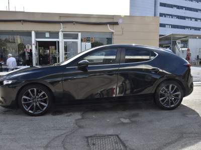 Mazda 3 2.0L Skyactiv-G M-Hybrid Exceed Nero usata Grottaglie