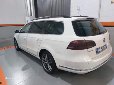 Volkswagen Passat Var. 2.0 TDI Highline BlueM.Tech. Bianco usata CARAVAGGIO