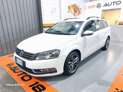 Volkswagen Passat Var. 2.0 TDI Highline BlueM.Tech. Bianco usata CARAVAGGIO